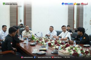Sambut Temu Wicara Regional VIII FKMTSI, Bupati Rokan Hulu Support Mahasiswa Teknik UPP